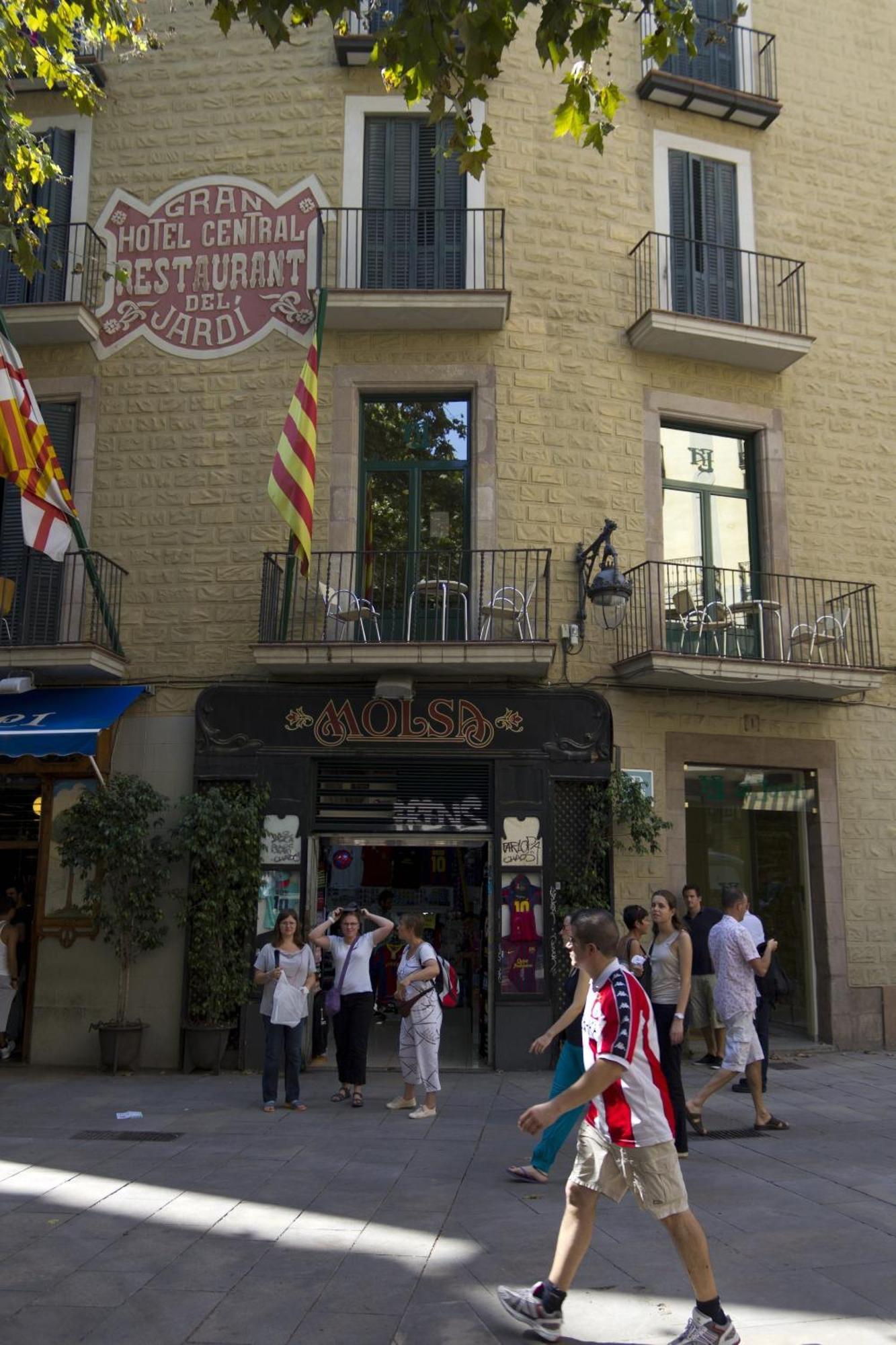 El Jardi Hotel Barcelona Bagian luar foto