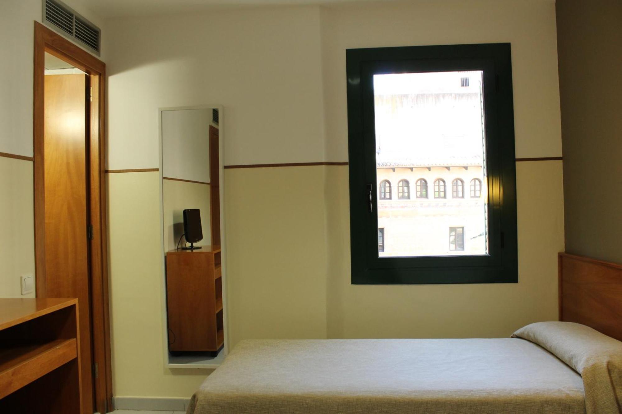 El Jardi Hotel Barcelona Ruang foto
