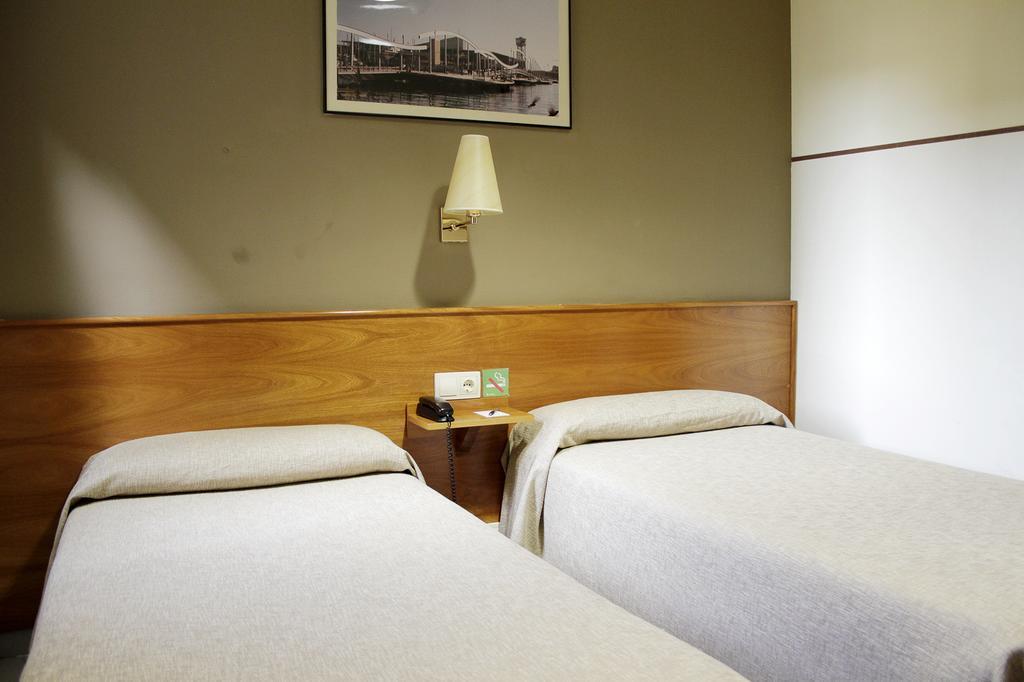 El Jardi Hotel Barcelona Bagian luar foto