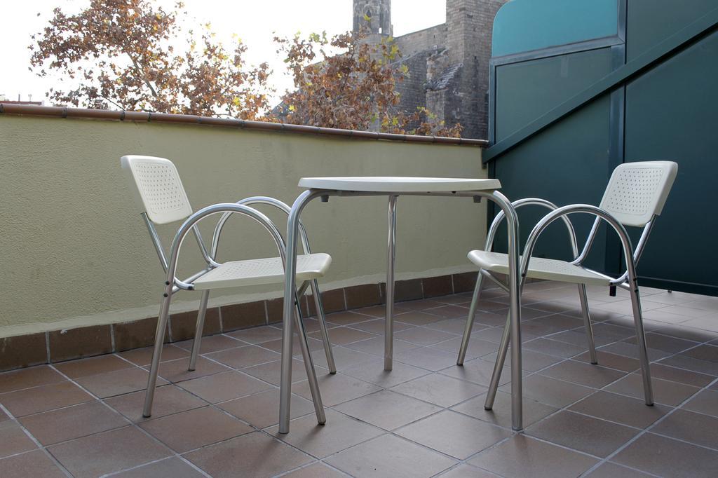 El Jardi Hotel Barcelona Bagian luar foto