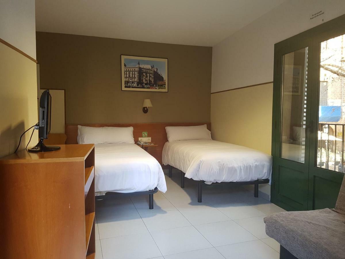 El Jardi Hotel Barcelona Bagian luar foto