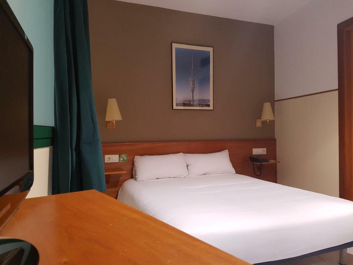 El Jardi Hotel Barcelona Bagian luar foto