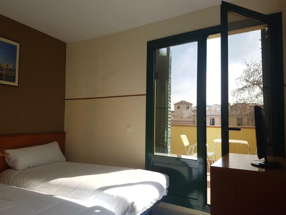 El Jardi Hotel Barcelona Bagian luar foto